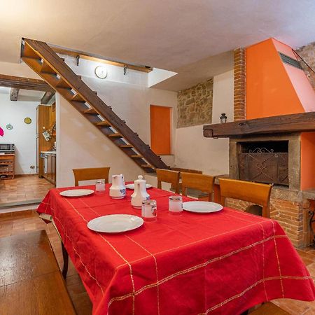 Awesome Home In Marliana With Kitchenette Exterior foto