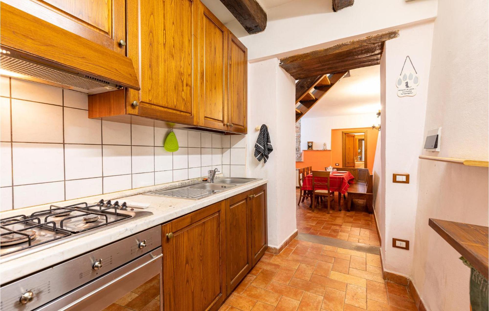 Awesome Home In Marliana With Kitchenette Exterior foto