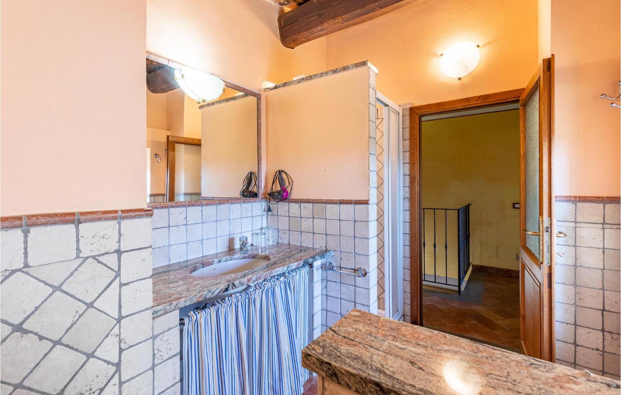 Awesome Home In Marliana With Kitchenette Exterior foto