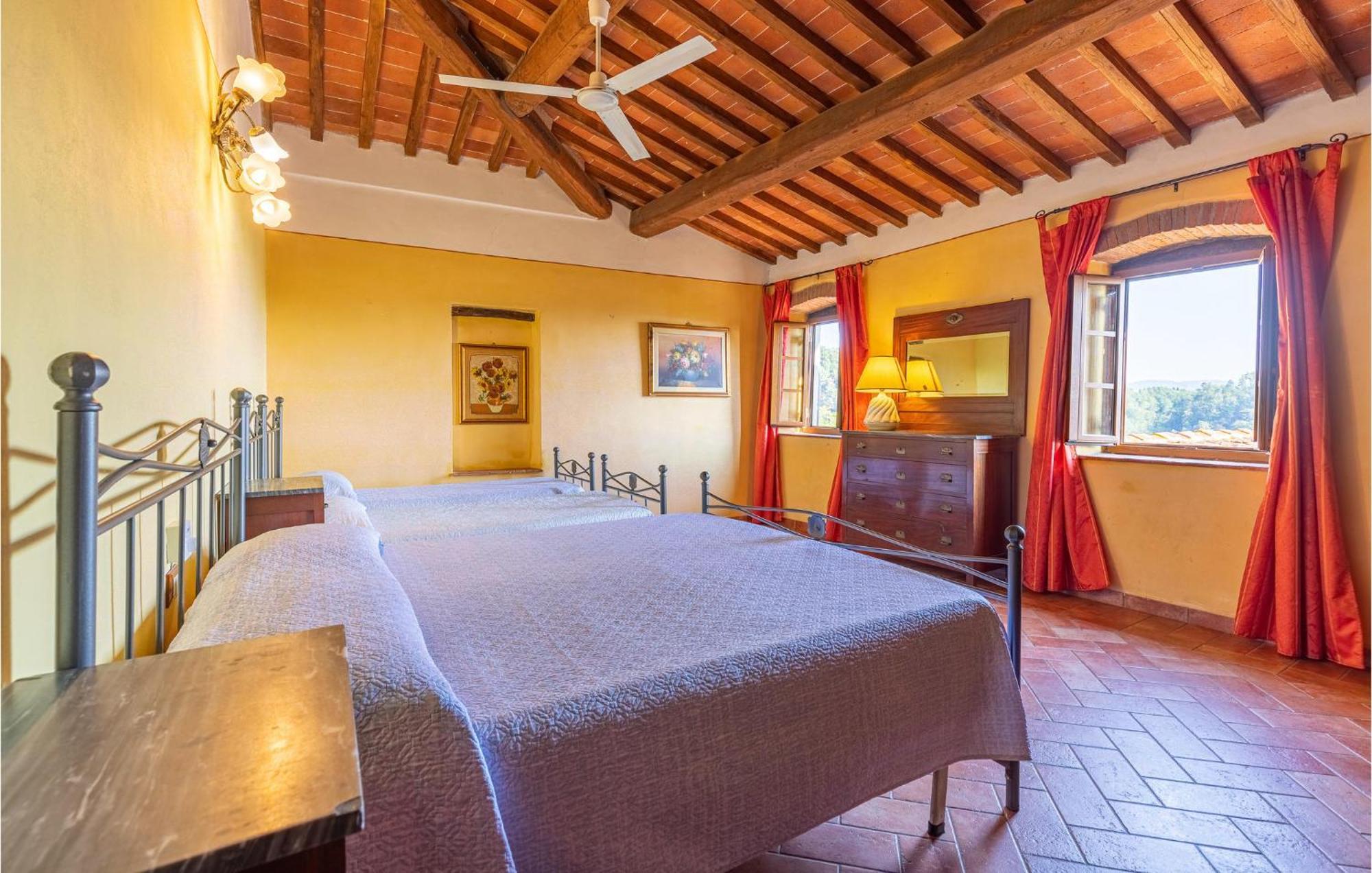 Awesome Home In Marliana With Kitchenette Exterior foto